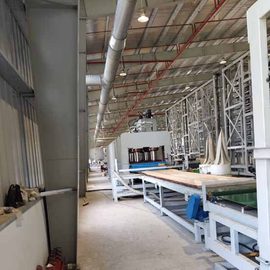 Madera de chapa laminada de álamo (LVL), LVL laminada para construcción