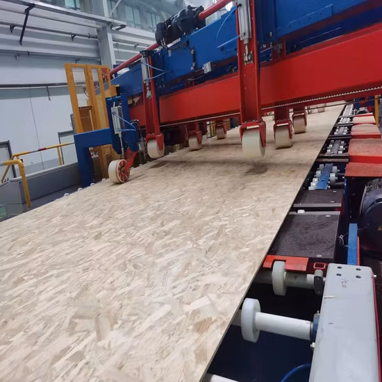 La melamina E0 Mdi hizo frente al tablero de partículas OSB2/3/4 de 9 mm para interior y exterior